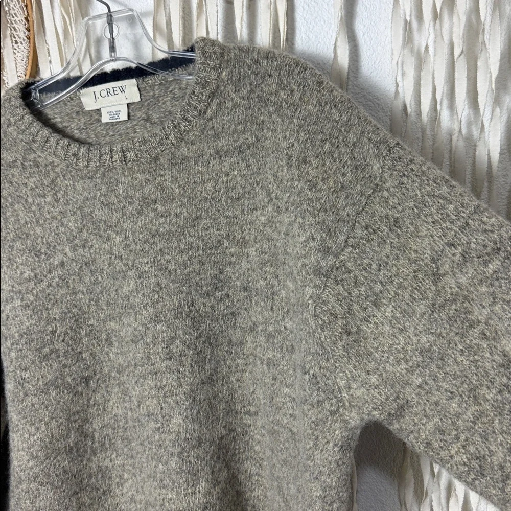 J. Crew Men's 100% Shetland Wool Crewneck Sweater in Oatmeal Size Large